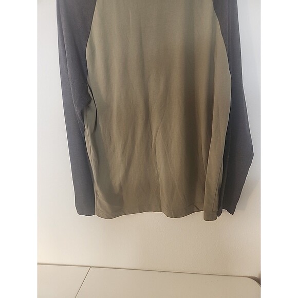 Hurley Long Sleeve T-Shirt Men’s Medium Green W Black Sleeve - Picture 12 of 12